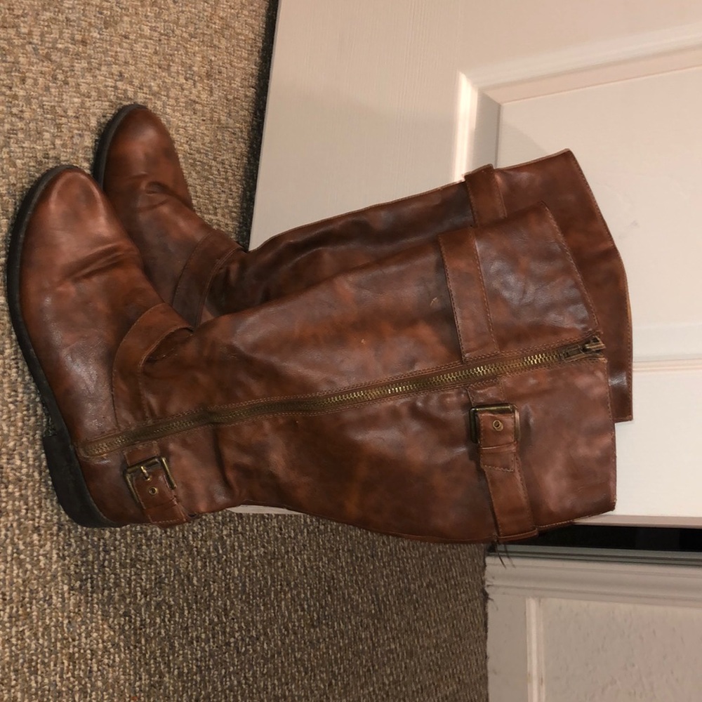 Riding boots